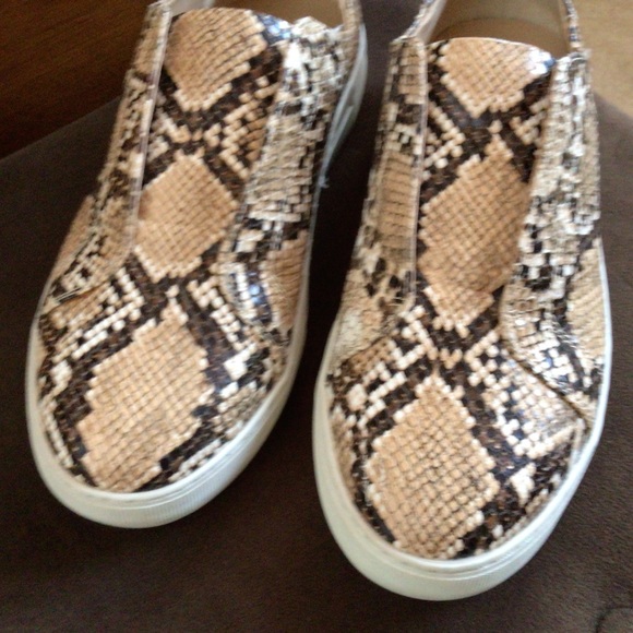 J Slides Snake Print Platform Sneakers Size 8 - Picture 2 of 6